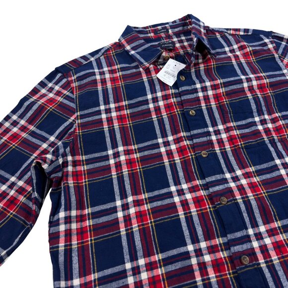 Crew Flannel Shirt Mens Size L Classic Fit Red & Navy Plaid NWT - Picture 2 of 7